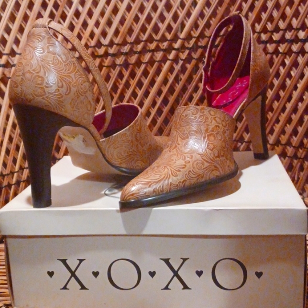 Xoxo heels